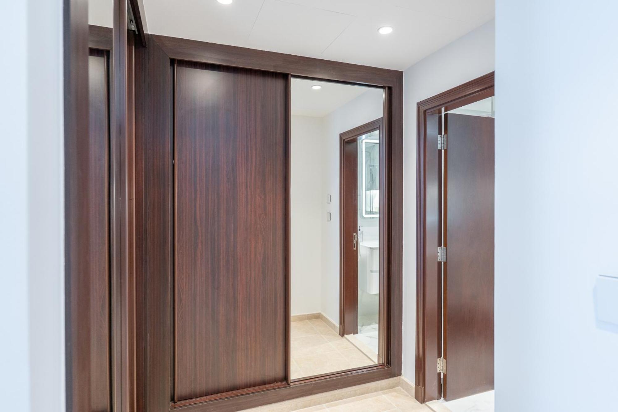 Stylish1bhk In Elite Residences, Marina With View Apartment Dubai